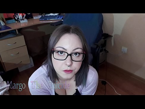 ❤️ Moza sexy con lentes chupa un consolador profundamente ante a cámara ️❌ Só porno na pornografía gl.robosexshop.ru ❌️